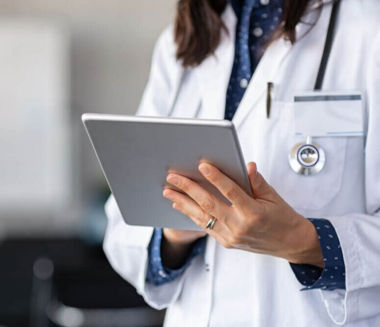 Doctor Reading Tablet